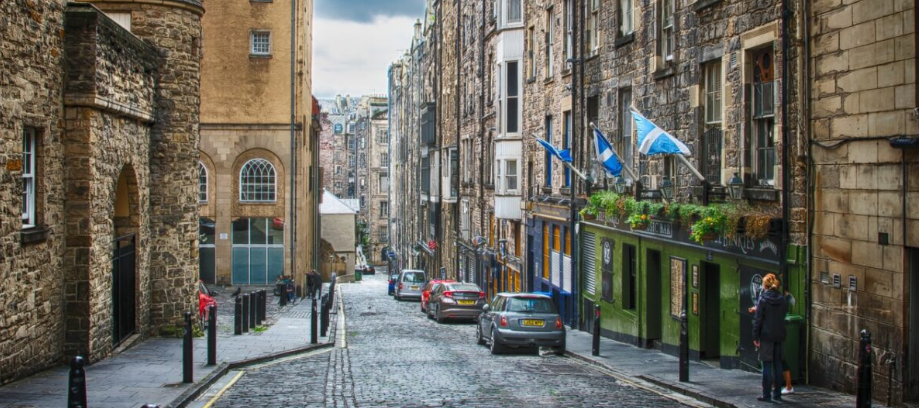 Edinburgh or Glasgow