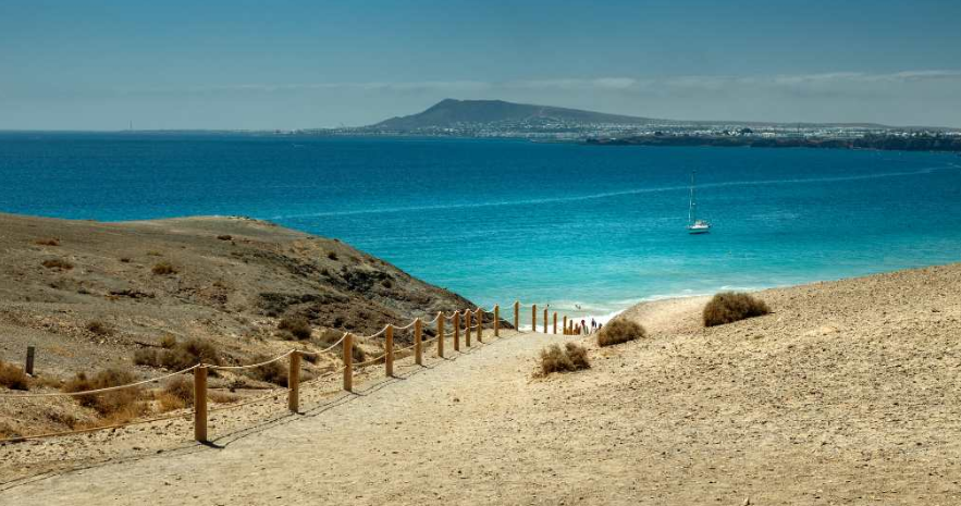 Tenerife vs Lanzarote