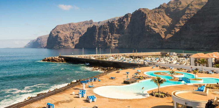 Tenerife vs Lanzarote